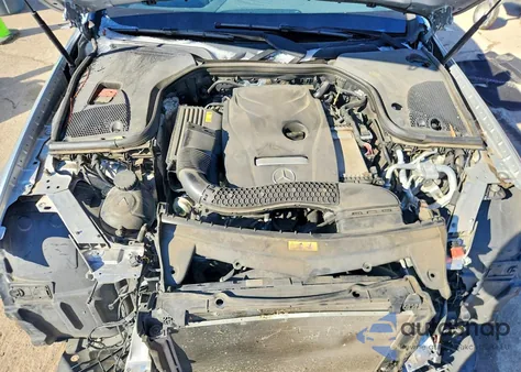 2019 Mercedes-Benz E 300 z USA, uszkodzony, nr VIN WDDZF4JB8KA661453